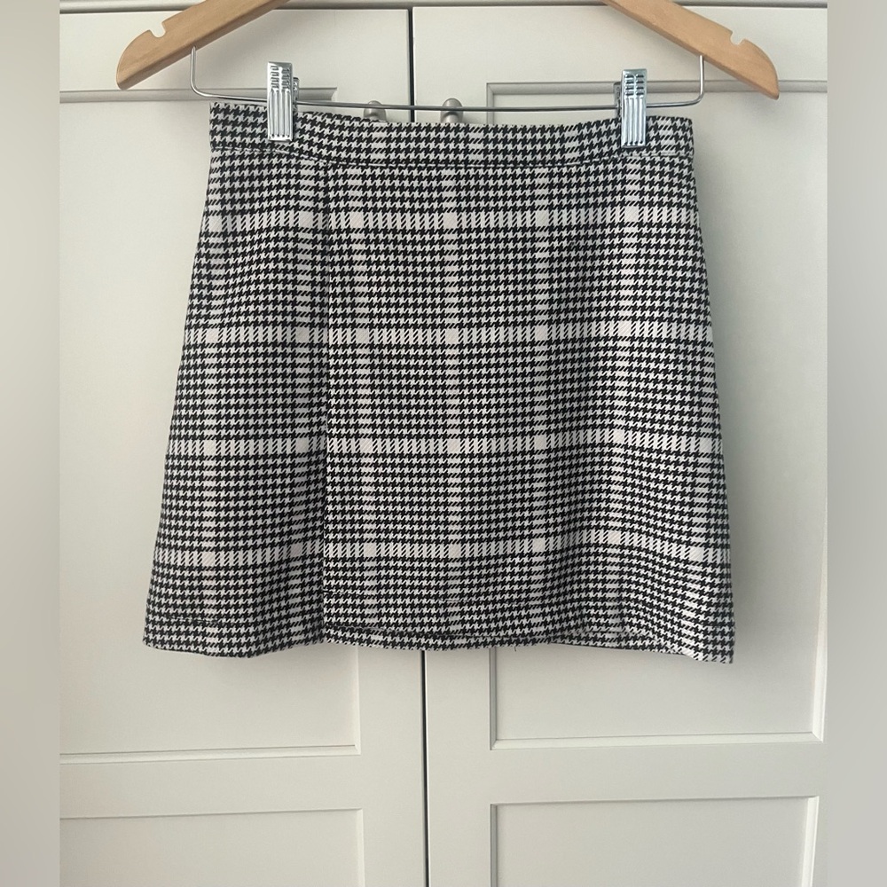 Mag & Pye houndstooth mini skirt Sz. 6 black white preppy academia NWOT